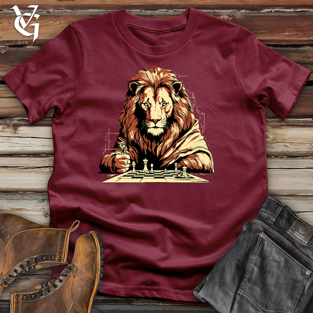 Viking Goods Lion Play Chess Cotton Tee Cardinal / L