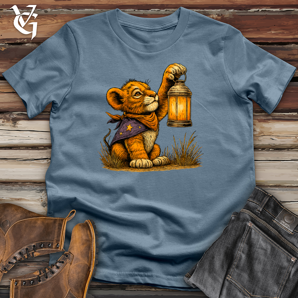 Cub Holding Lantern Softstyle Tee