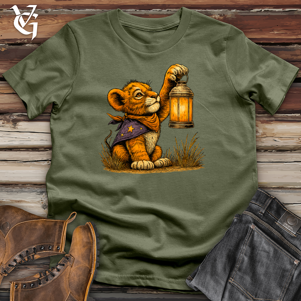 Cub Holding Lantern Softstyle Tee