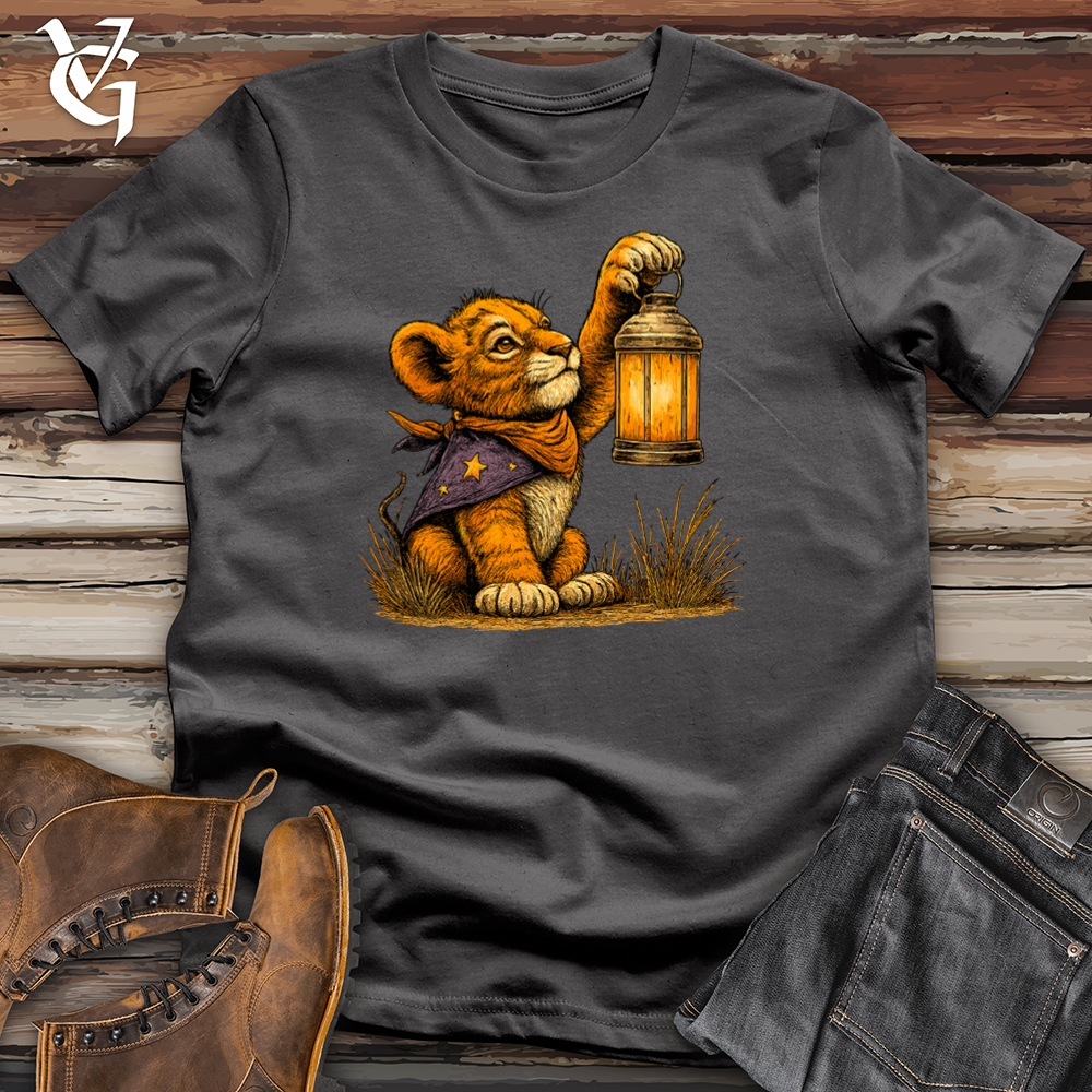 Cub Holding Lantern Softstyle Tee