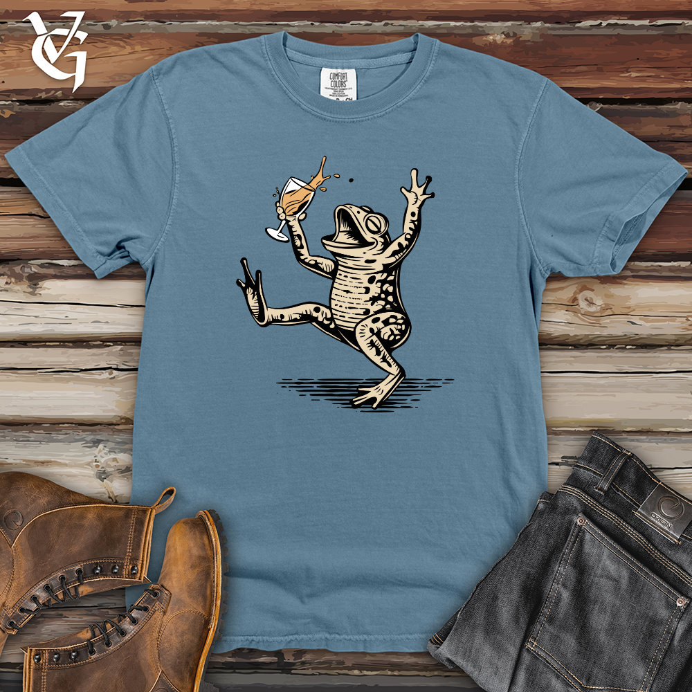 Frog Drinking Heavy Cotton Comfort Colors Tee