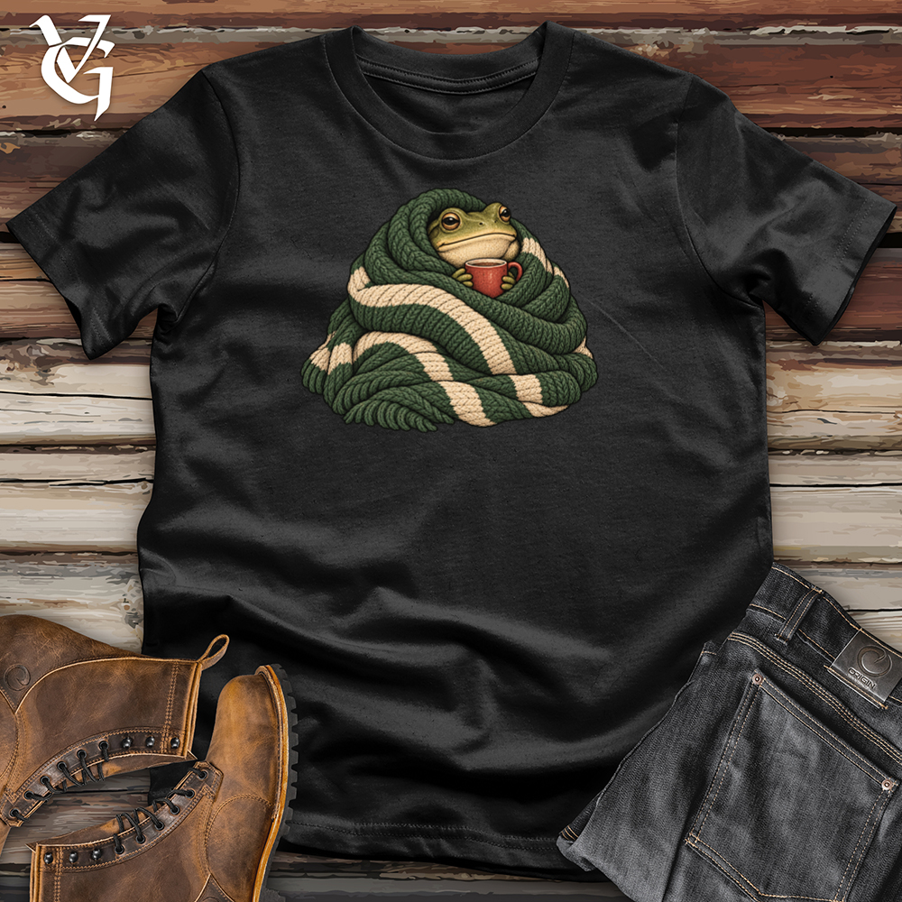 Viking Goods Frog Cozy Blanket Tee Black / L