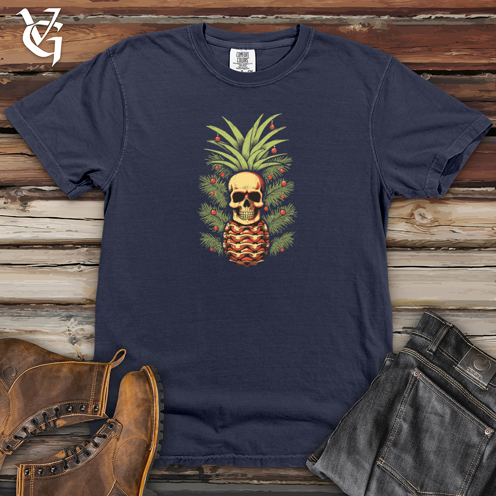 Nostalgic Pineapple Christmas 01 Heavy Cotton Comfort Colors Tee