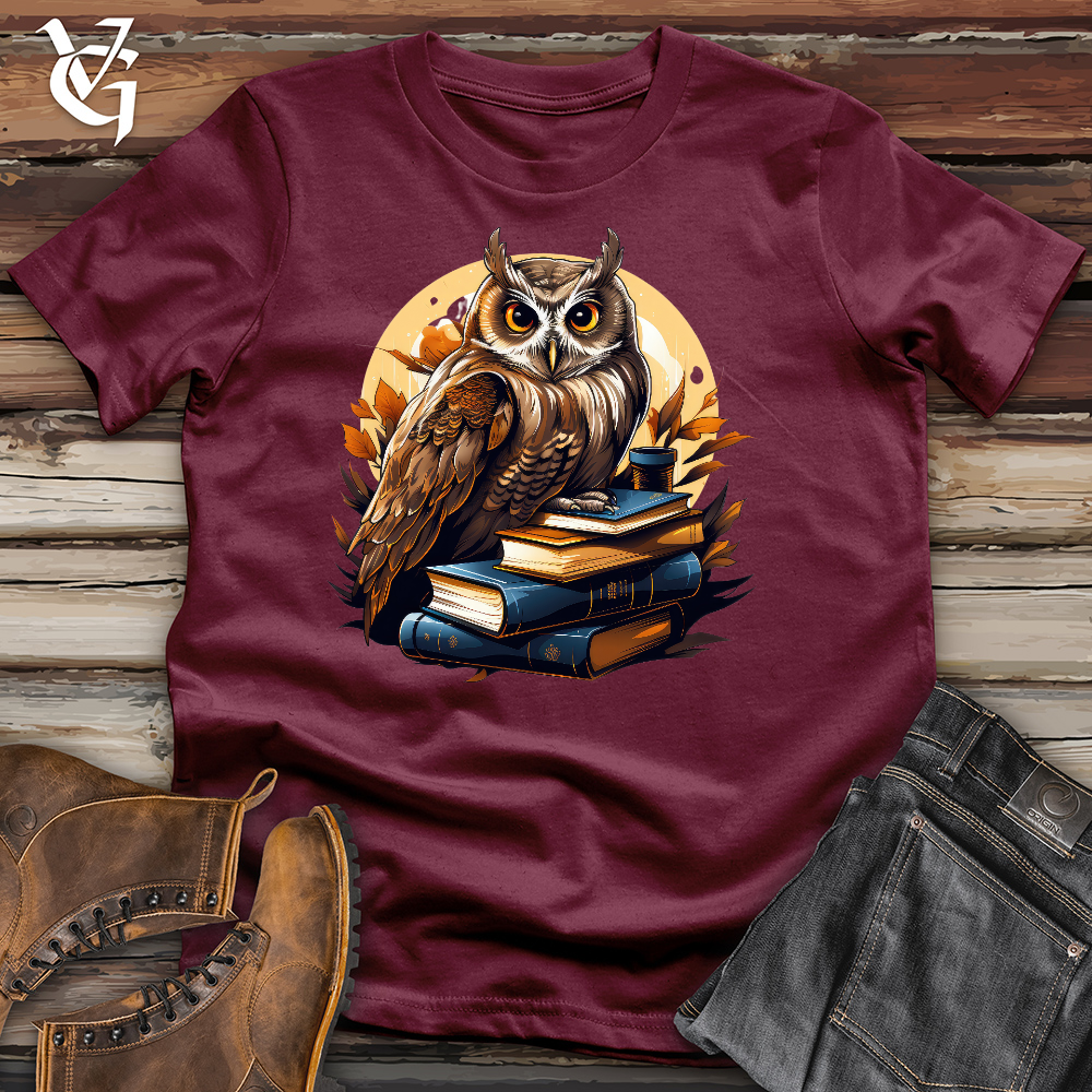 Viking Goods Owl Reading Books Cotton Tee Maroon / L
