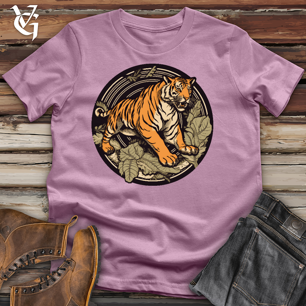 Viking Goods Tiger In The Midnight Cotton Tee Orchid / L