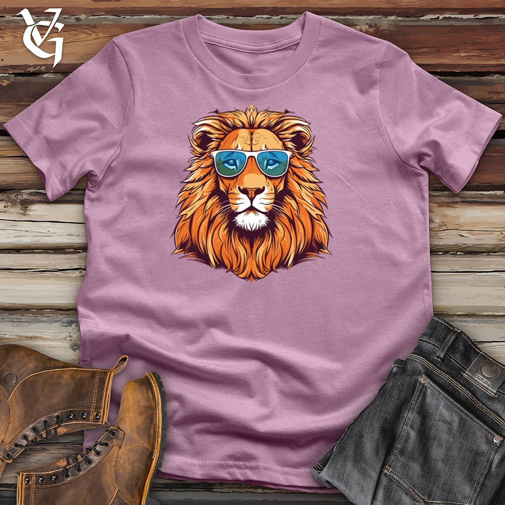 Viking Goods Zenned-out Lion Cotton Tee Orchid / L