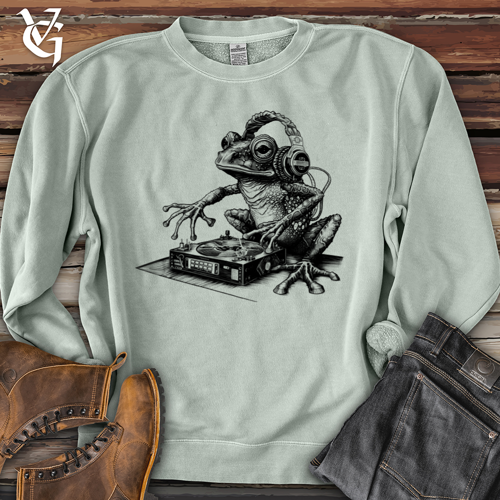 Viking Goods Dj Frog Banjo Bison Pigment-Dyed Crewneck Pigment Sage / L