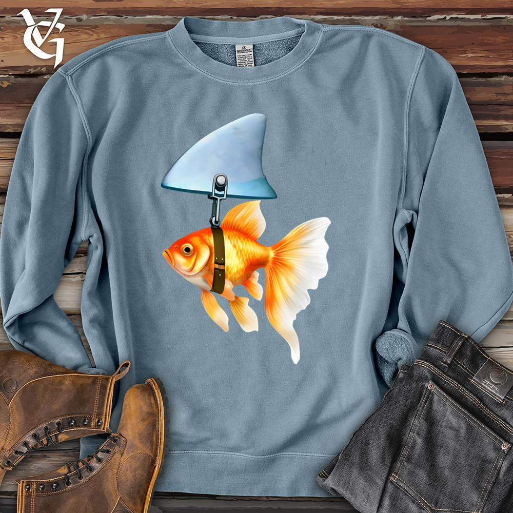 Viking Goods Goldfish Shark Fin Banjo Bison Pigment-Dyed Crewneck Pigment Slate Blue / L