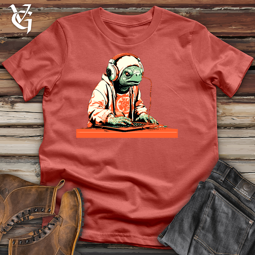 Viking Goods Groovy Turtle Beats Cotton Tee Rust / L