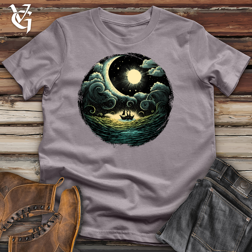 Viking Goods A Boat In The Sea Cotton Tee Storm / L